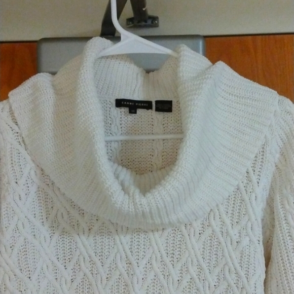 Jeanne Pierre Sweater - Picture 2 of 3